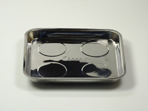 # Magneettitarjotin (270x290x40mm)