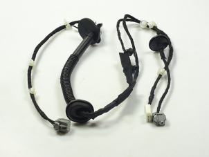 Takaluukun johtosarja S40 07-12 OEM V30724788