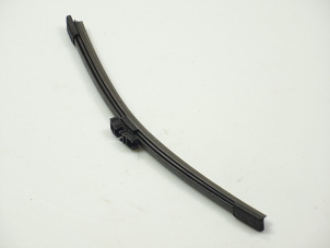 Takalasinpyyhkimen sulka V40 (CH104158-),V40XC (CH33019-) OEM 95530